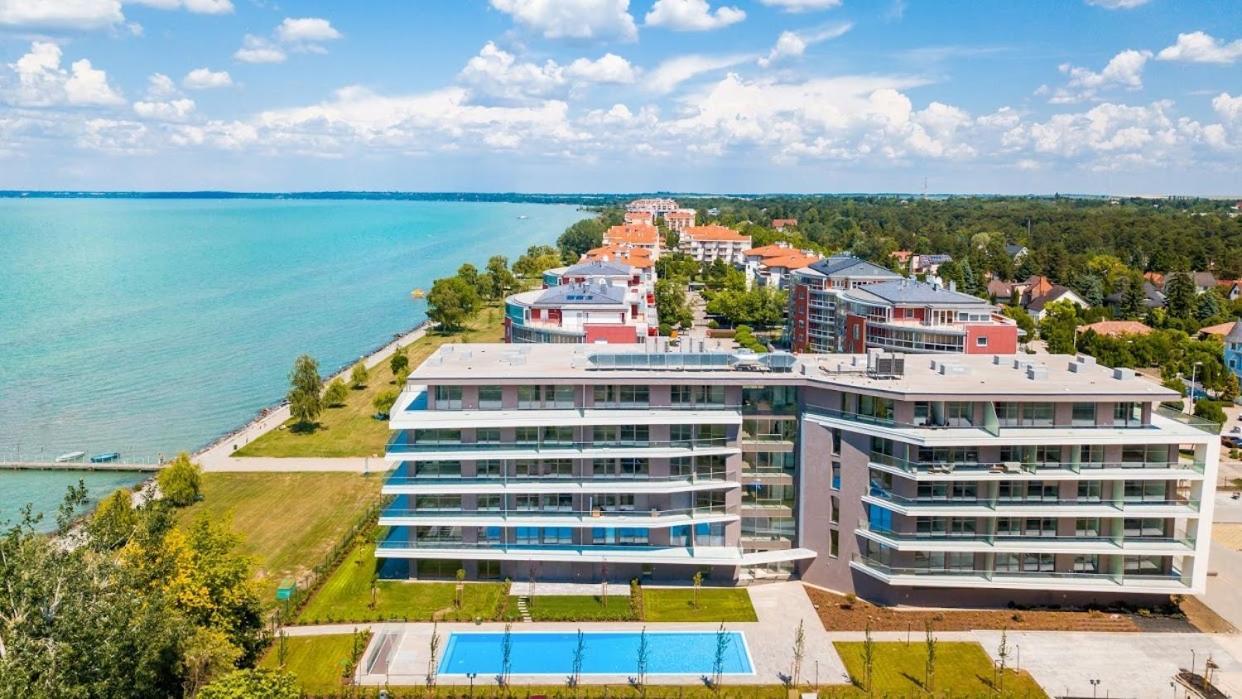 MF Coral Beach Apartment Siófok Exterior foto