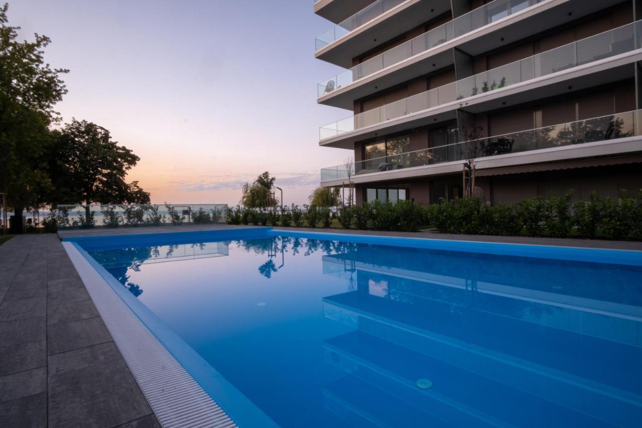 MF Coral Beach Apartment Siófok Exterior foto