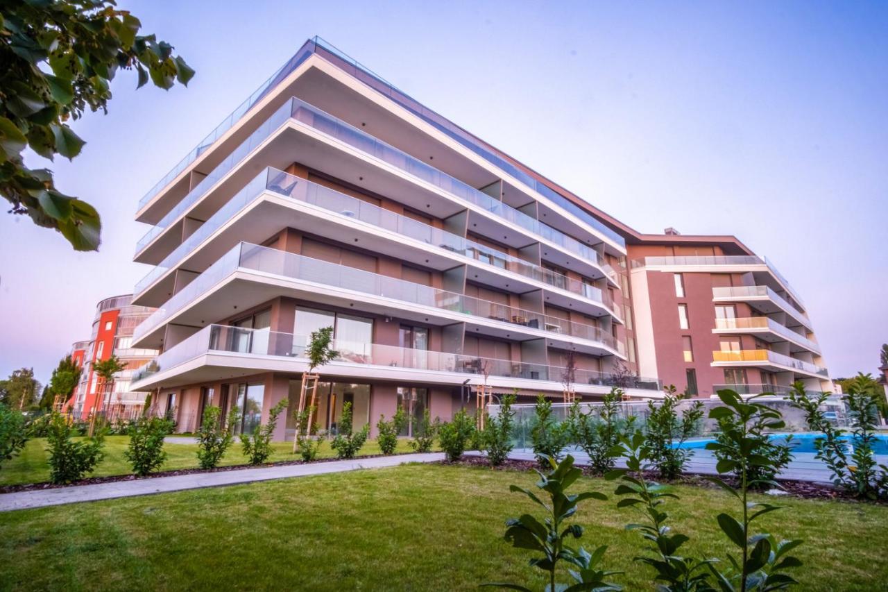 MF Coral Beach Apartment Siófok Exterior foto